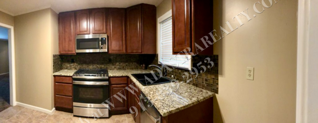Foto del edificio - Charming Prairie Village Ranch Home-Availa...