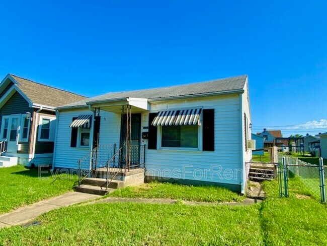 Building Photo - 1331 Keller St