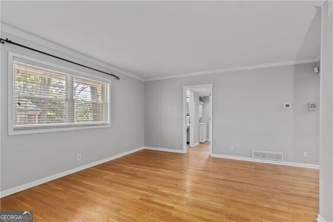 Building Photo - 3660 Peachtree Rd NE