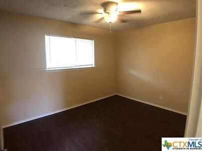 Building Photo - 1243 N LBJ Dr