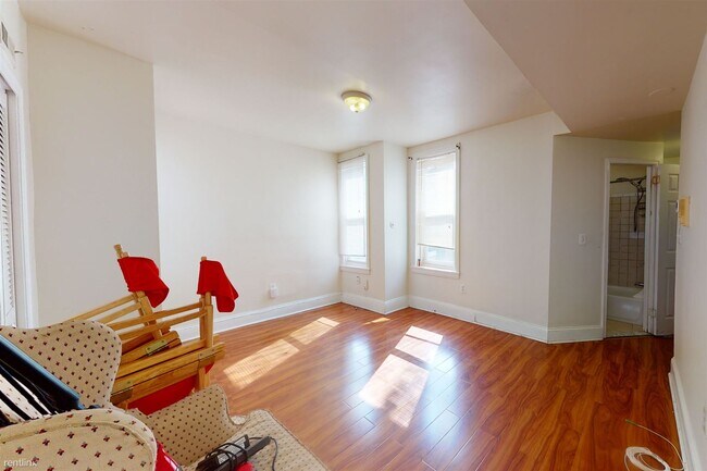 Building Photo - 3 br, 1 bath Duplex - 1702 N SYDENHAM ST U...