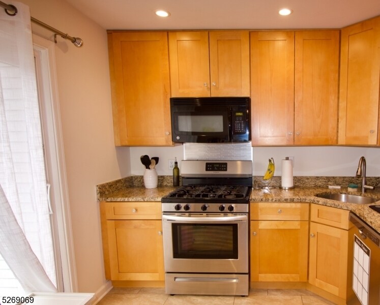 Foto principal - 78 Woodward Ln