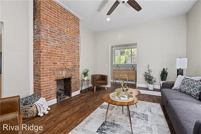 Building Photo - 4 br, 2.5 bath House - 331 Kearsarge Street