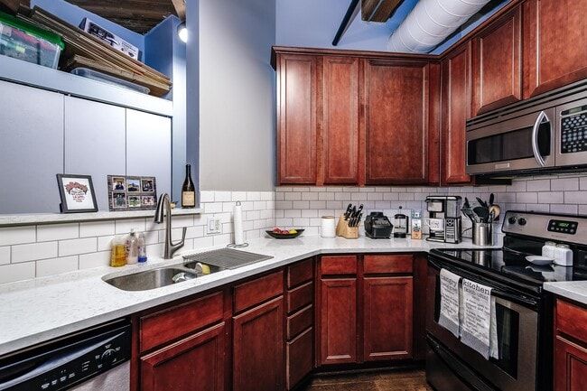 Kitchen - 225 W Huron St