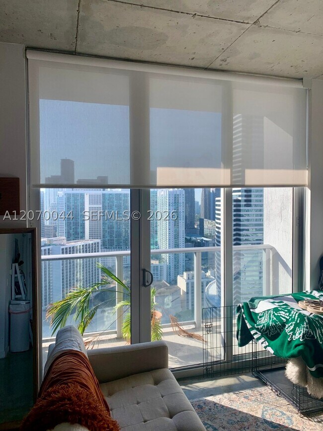 Foto del edificio - 151 SE 1st St