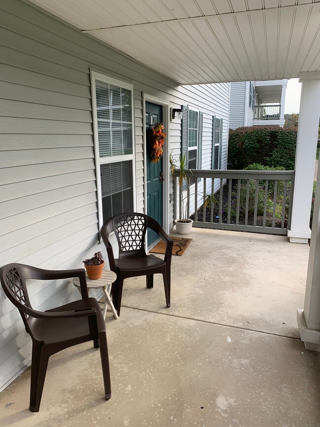 Exterior - 15 S Shafer St