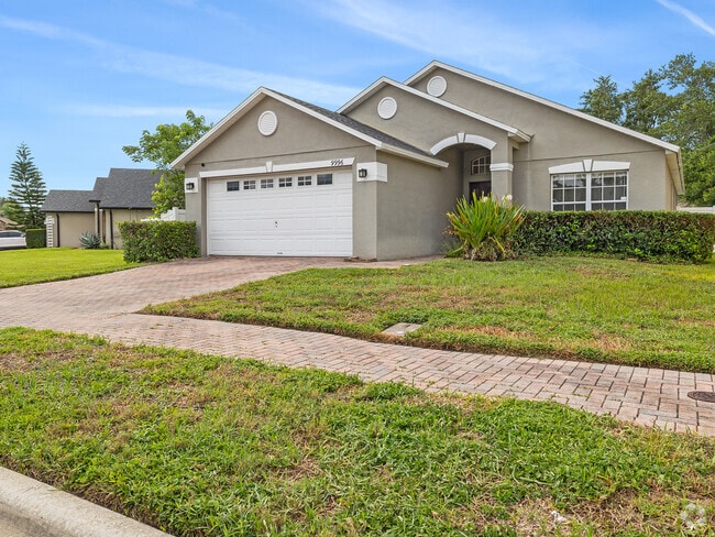 Building Photo - 9996 Portofino Dr