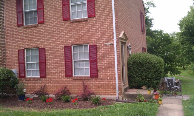 Photo - 6430 Blarney Stone Ct Townhome