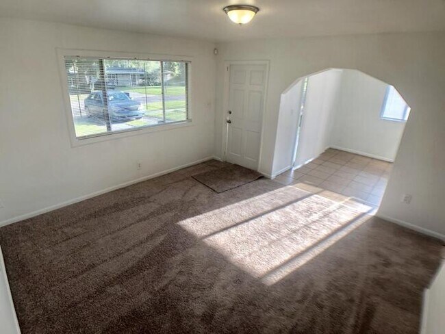 Foto del edificio - 4424 W Oklahoma Ave
