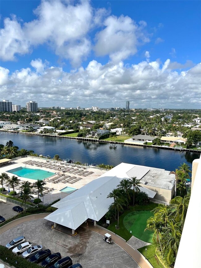 Foto del edificio - 1965 S Ocean Dr