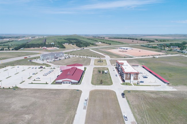 Building Photo - The Village at the Crossing