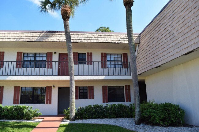 Building Photo - 4721 Oak Terrace Dr