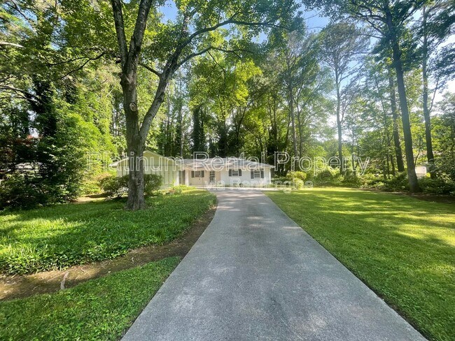 Building Photo - 224 Cold Creek Dr