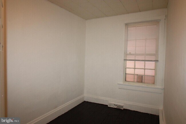 Foto del edificio - 117 S Walnut St