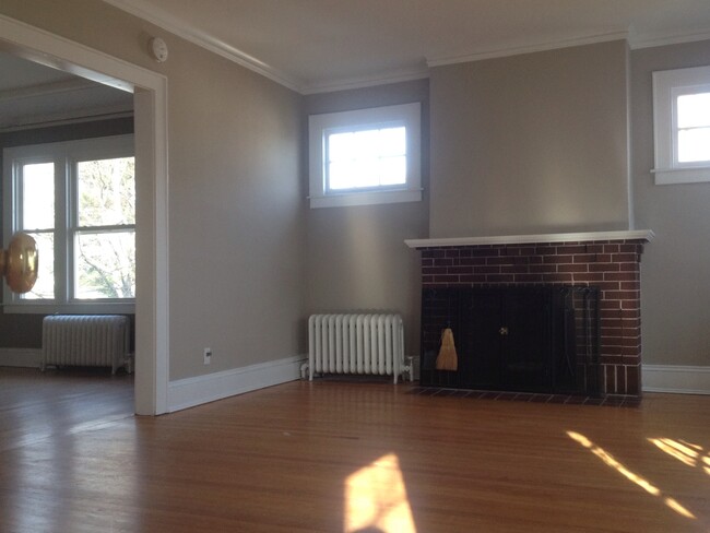 Living Room - 97 Maplewood Ave
