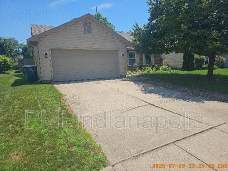 Foto principal - 13015 Wingstem Ct