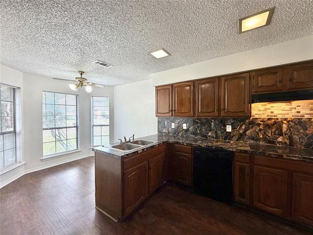 Building Photo - 13339 Fall Manor Dr