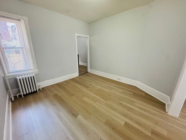 Foto del edificio - Renovated 3bd/1bth House with Rear yard!! ...