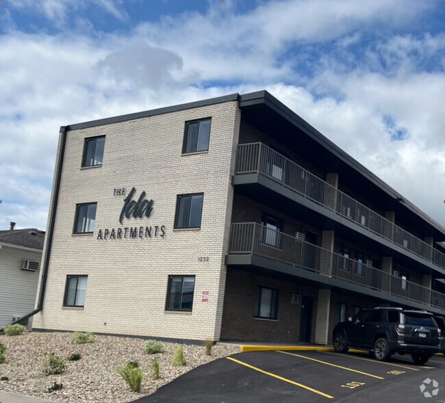 Building Photo - The Ida