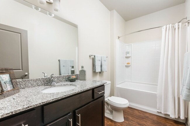 Interior Photo - Flats at 146