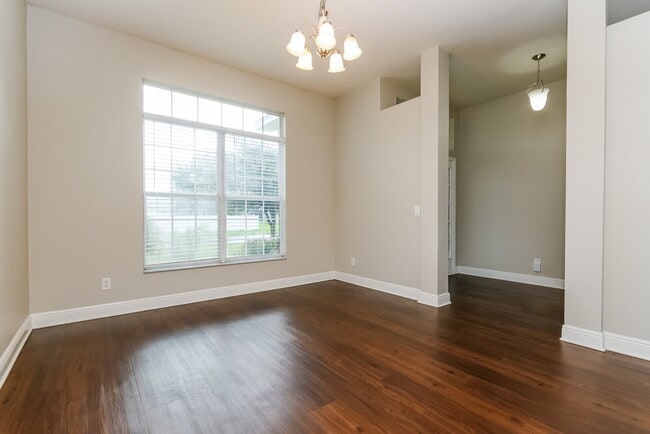 Building Photo - 2080 Antler Dr