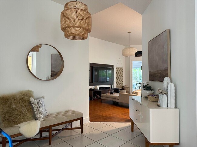 Foto del edificio - 8455 Belize Pl