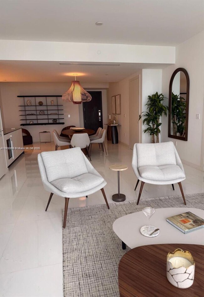 Foto del edificio - 300 Biscayne Blvd Way