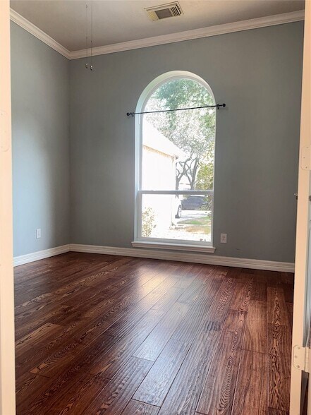 Foto del edificio - 3114 Ravens Lake Cir