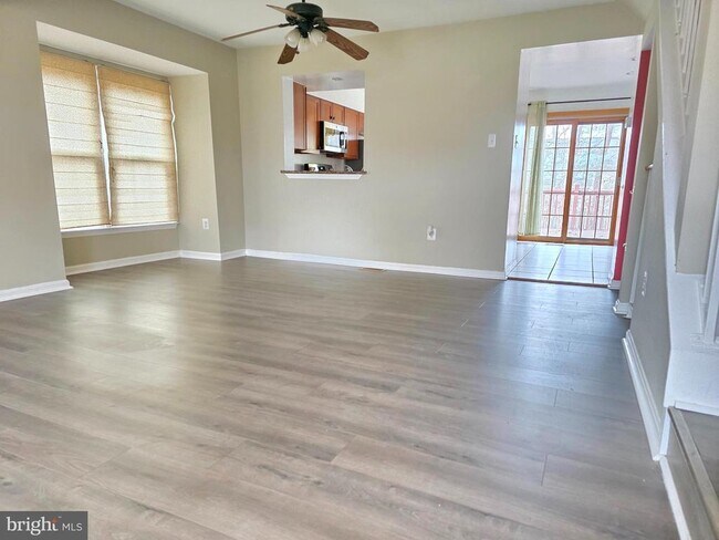 Foto del edificio - 14100 Oakpointe Dr