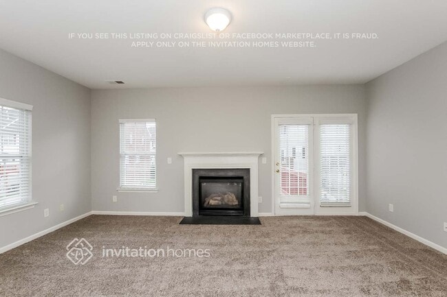 Foto del edificio - 9983 Treeside Ln