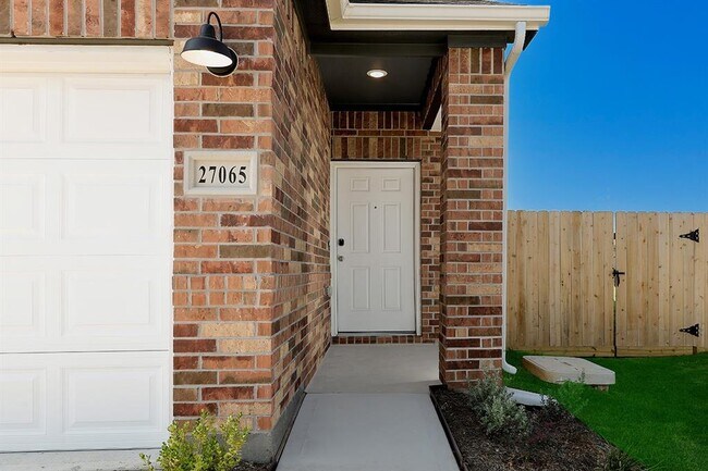 Foto del edificio - 27065 Beach Ball Dr