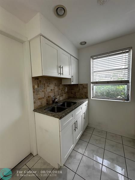 Foto del edificio - 2130 NE 42nd Ct
