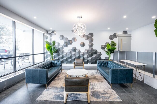 Photo du bâtiment - 111 Davisville Ave