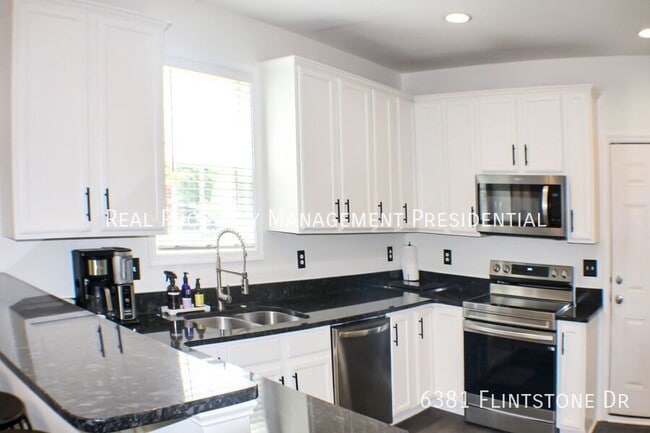 Building Photo - 6381 Flintstone Dr