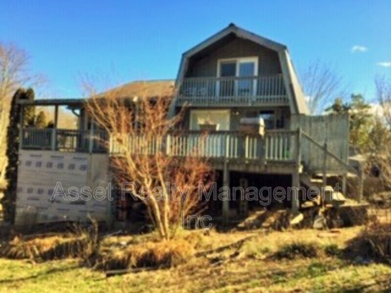 Foto principal - 108 Waverly Cir