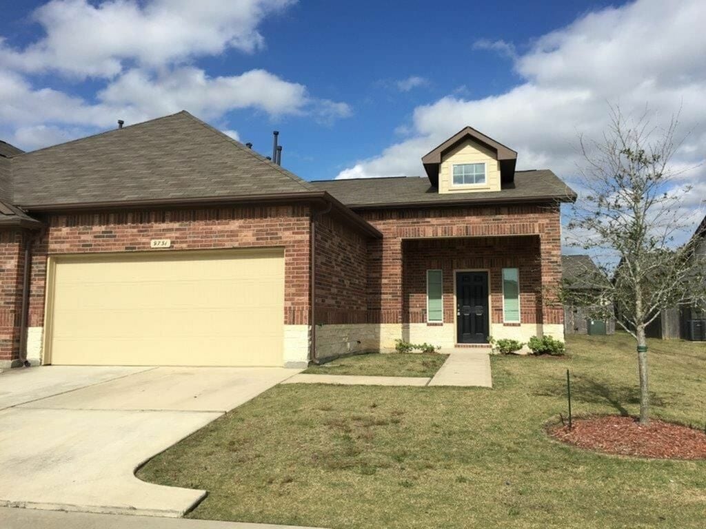 Foto principal - 9731 Floria Ct