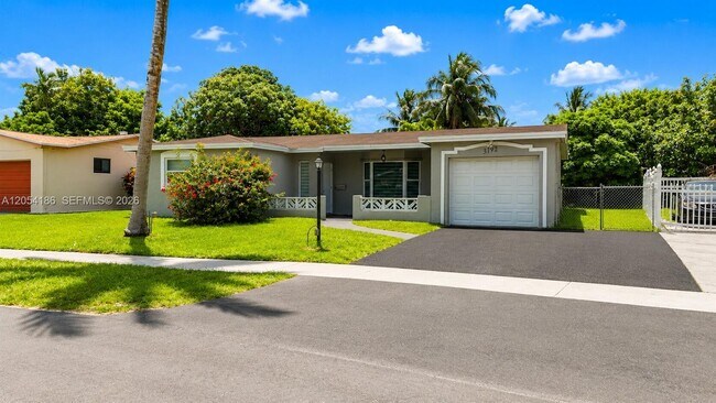Foto del edificio - 3192 NW 40th Ct
