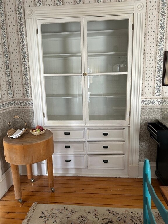 Building Photo - 132 Belmont St