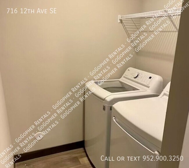 Foto del edificio - 716 12th Ave SE