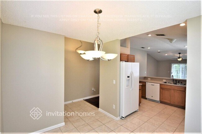 Building Photo - 316 Southlake Dr