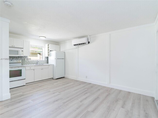 Foto del edificio - 2020 Miami Rd