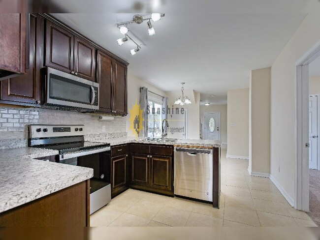 Building Photo - !!!WOW!!! Single Family home in Norfolk