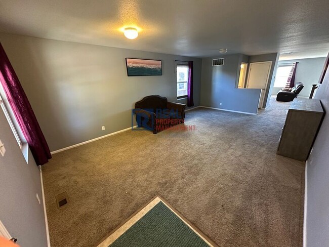 Photo - 5528 Lewiston Ct House