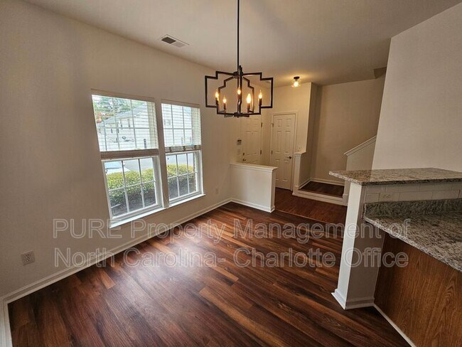 Building Photo - 3048 Misty Harbor Cir