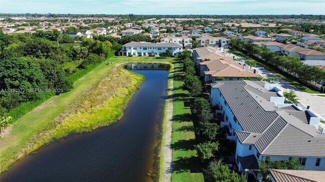 Foto del edificio - 4862 Navali Dr