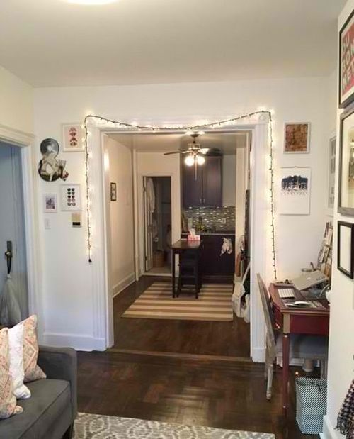 Building Photo - 327 W 47th St