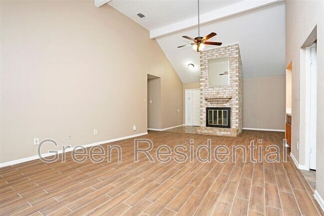 Building Photo - 21623 Park York Dr