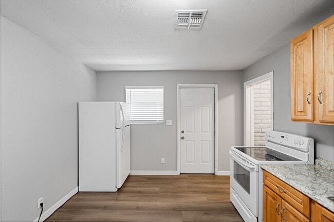 Photo - 1106 North 25th Pl Apartment