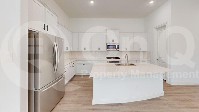 Building Photo - 1510 Broadview Dr
