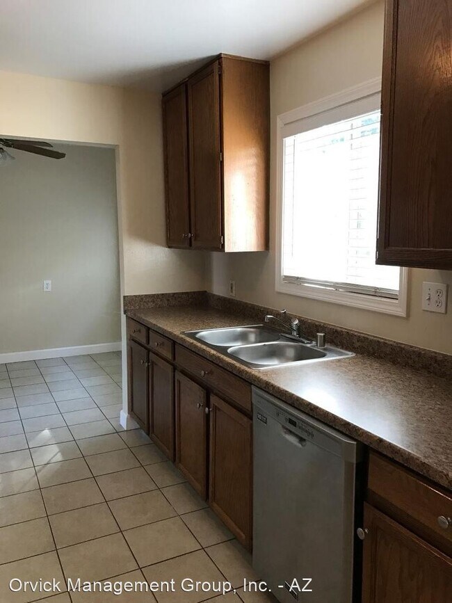 Building Photo - 3 br, 1 bath House - 1364 Saratoga Ave
